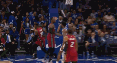 黑白直播nba-球队高层调整战术，欲在下一场比赛中实现翻盘