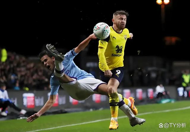 包含利兹联客场击败西瓦竞技,保持不败纪录的词条 包含利兹联客场击败西瓦竞技,保持不败纪录的词条