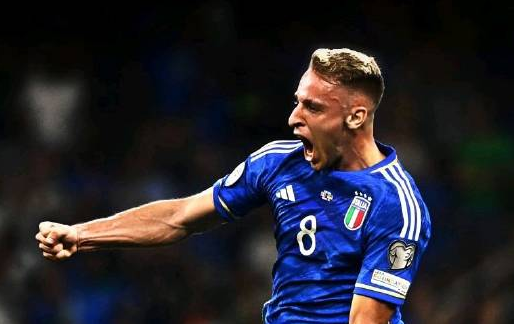 黑白直播nba-包含意大利队在关键比赛中抓住机会，隐隐有崛起之势的词条