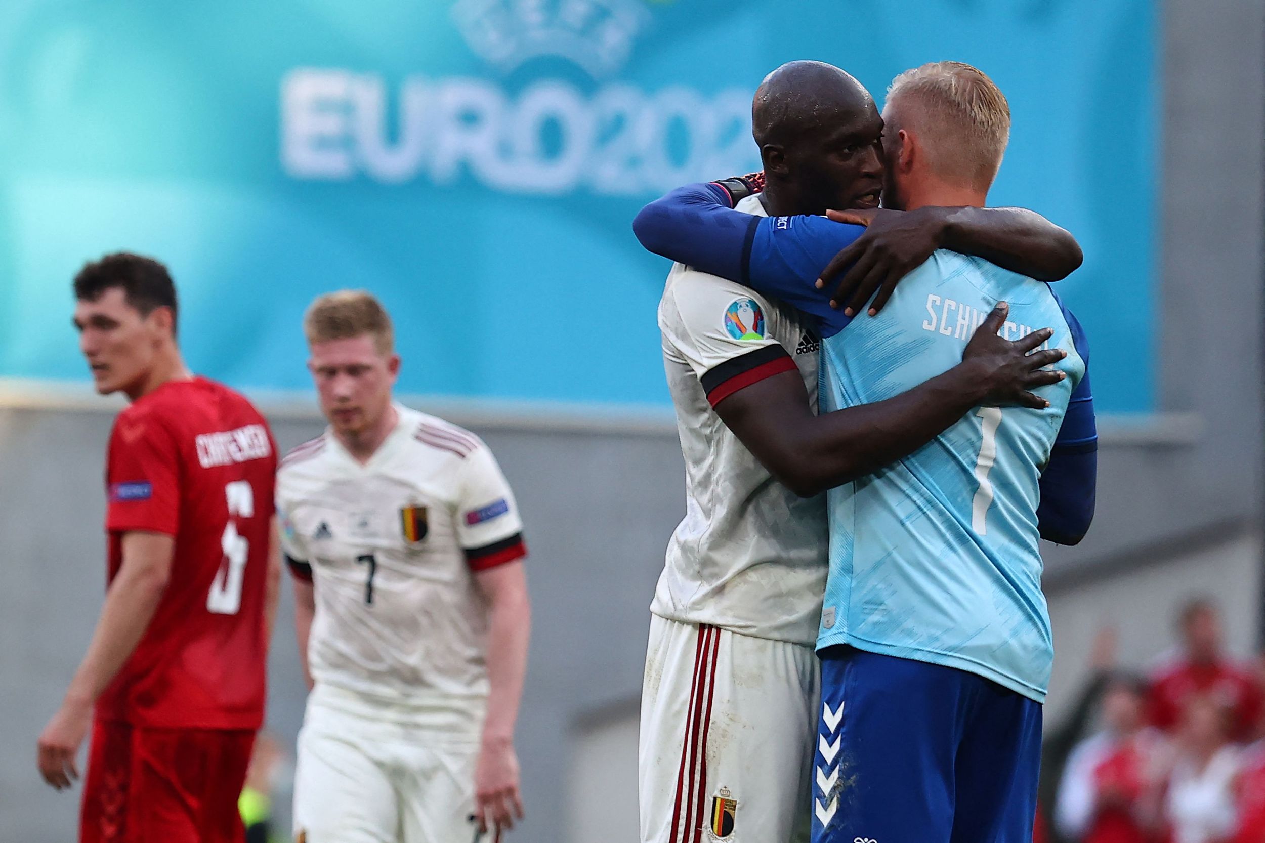 黑白直播nba-包含比利时主场围绕奥地利备战展开全力准备的词条