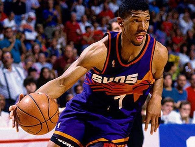 黑白直播nba在线观看-包含西雅图超音速队前锋成为联盟助攻榜冠军的词条