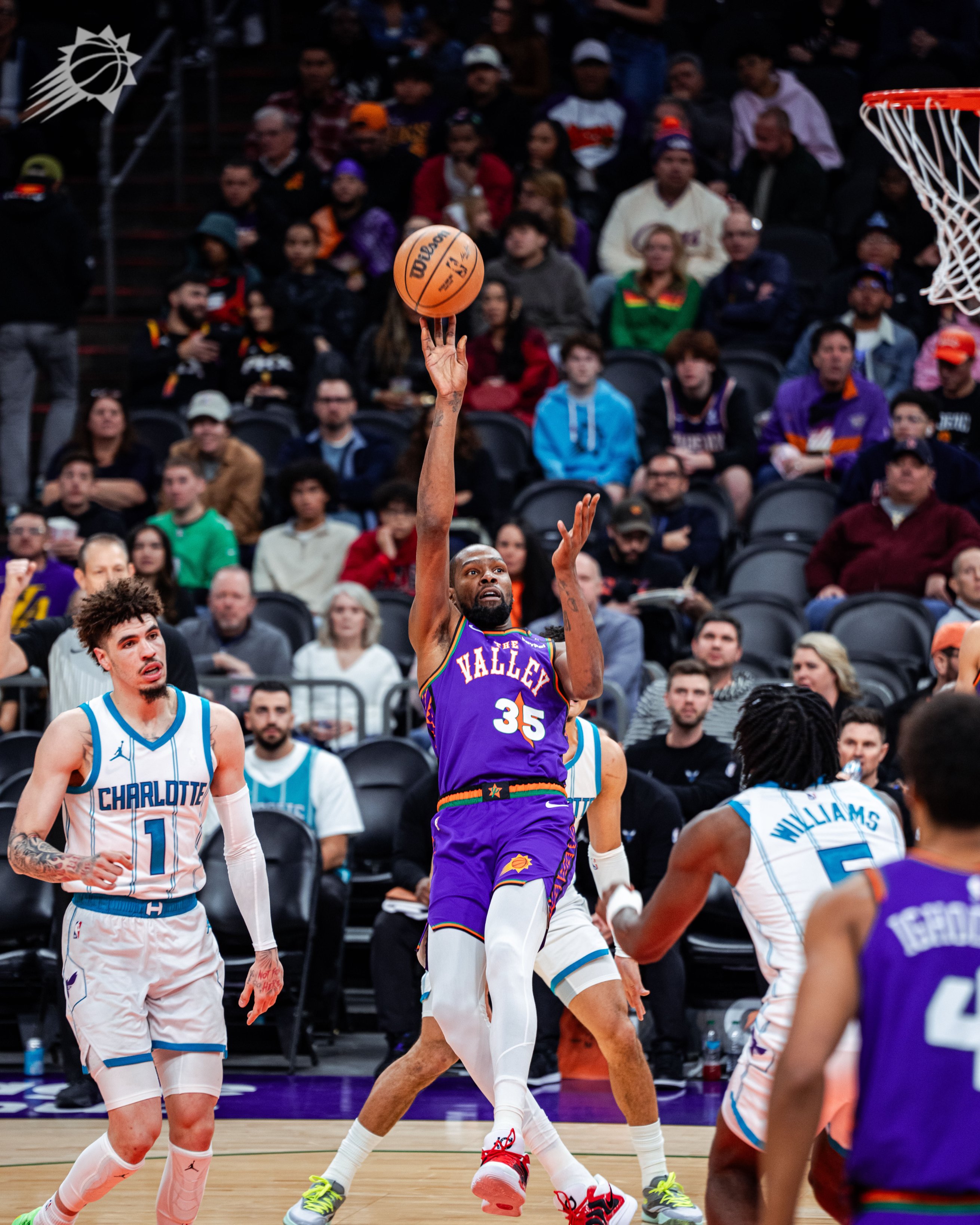 黑白直播体育-包含太阳队后卫砍下高分，助队获得胜利的词条