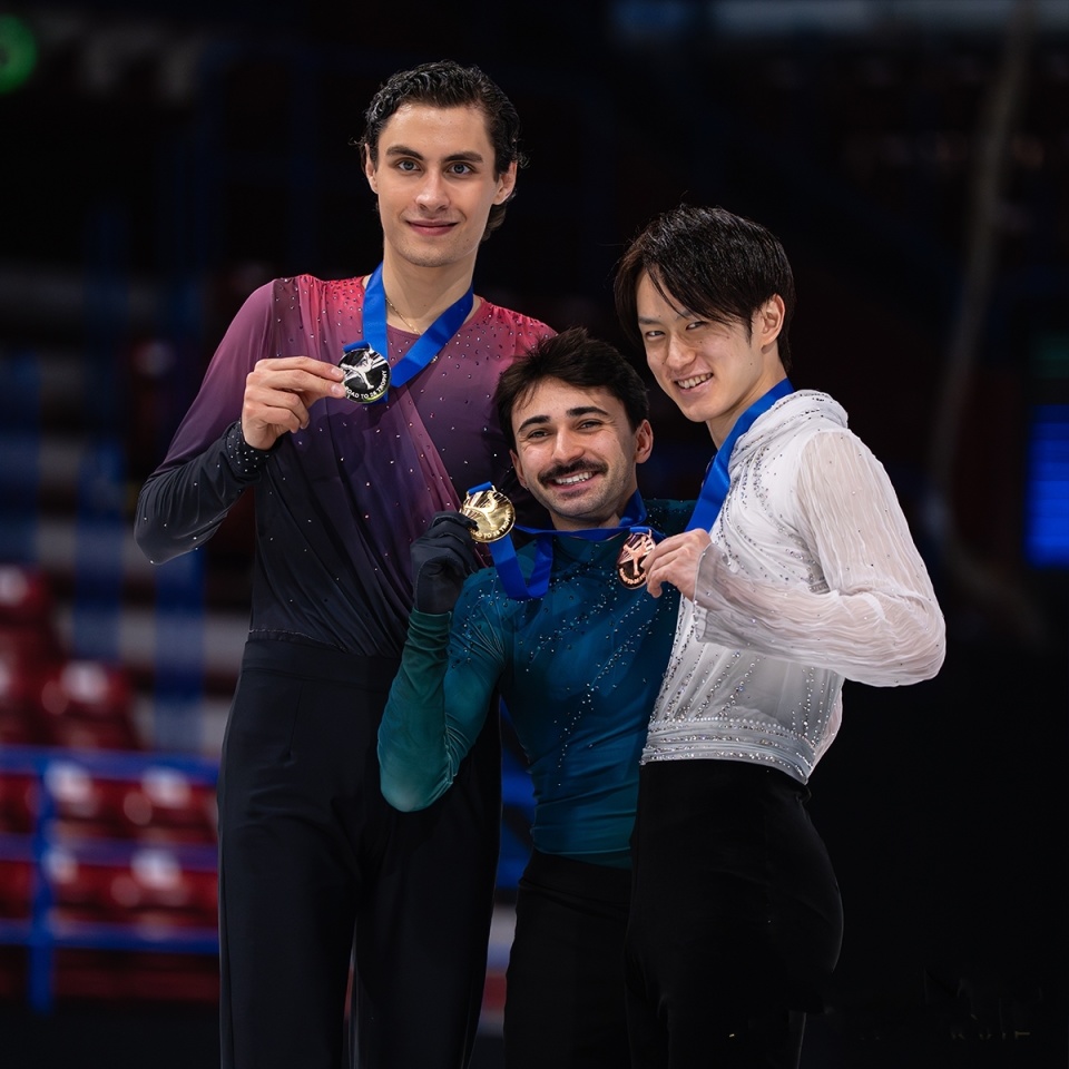 黑白直播-关于东道主代表团出色绽放，夺得金牌的信息