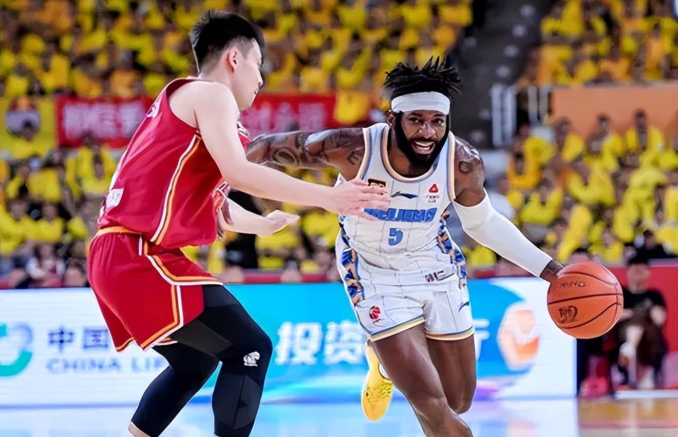 黑白直播在线观看-包含北京男篮士气高涨，横扫强敌实现大胜的词条