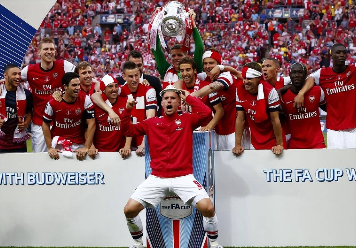 包含职业足球联赛再掀风云,球队逐鹿争先的词条 包含职业足球联赛再掀风云,球队逐鹿争先的词条