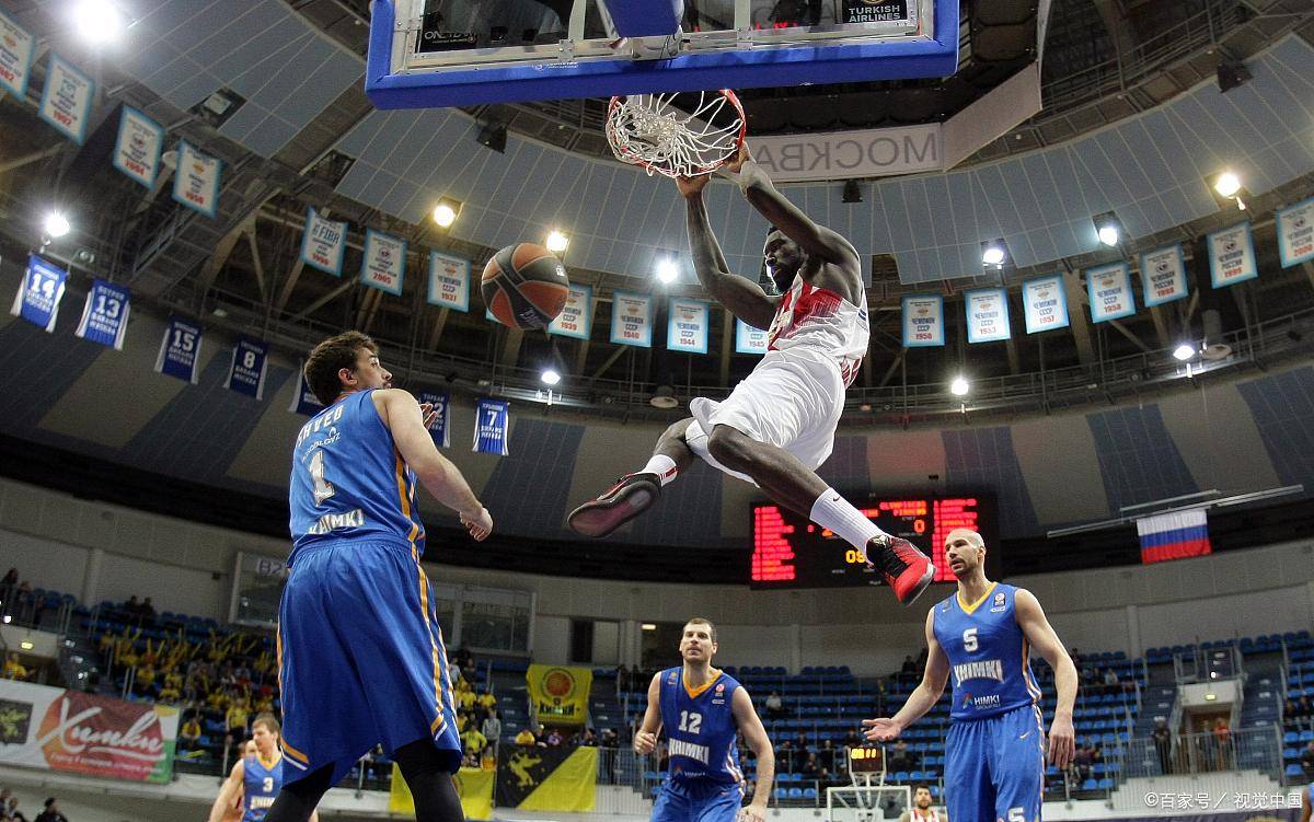 国外联赛中球员奉献绝杀一击