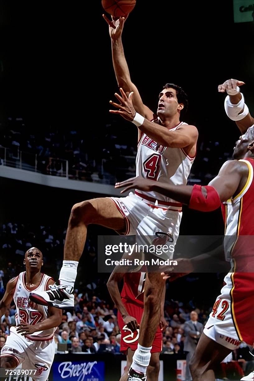 黎巴嫩队在国际篮球比赛中崭露头角