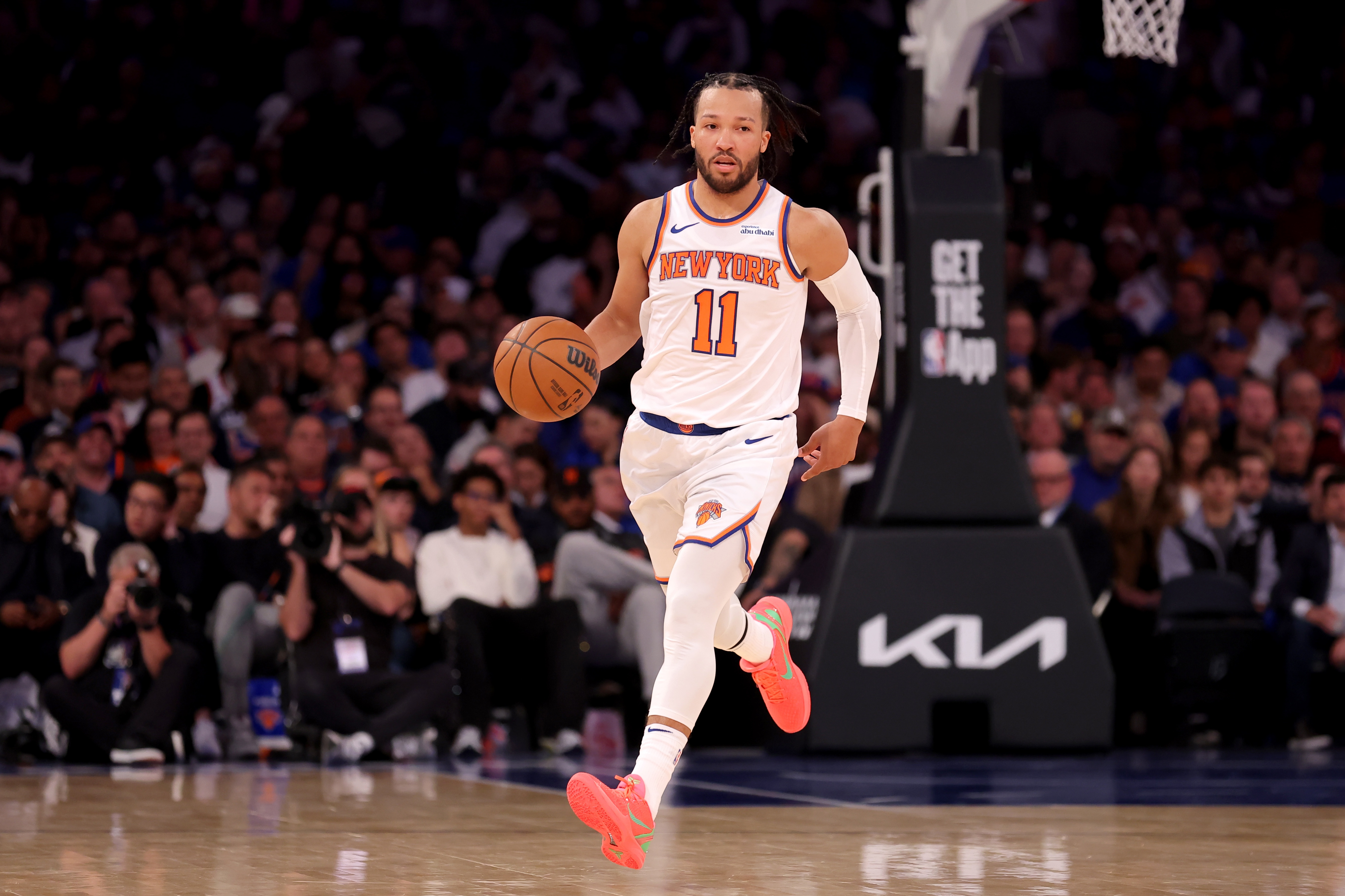 黑白直播在线观看-太阳主场逆袭尼克斯，实力暴露无可匹敌的简单介绍