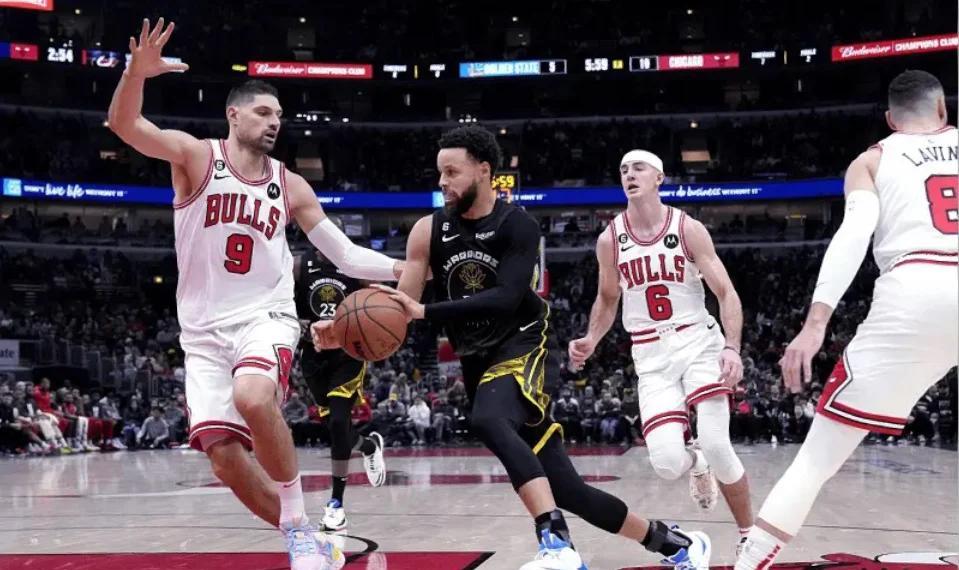 黑白直播在线观看nba-甘冈客场逆转，取得宝贵三分的简单介绍