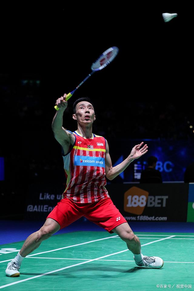 黑白直播nba-羽毛球选手优势明显，轻松取胜的简单介绍