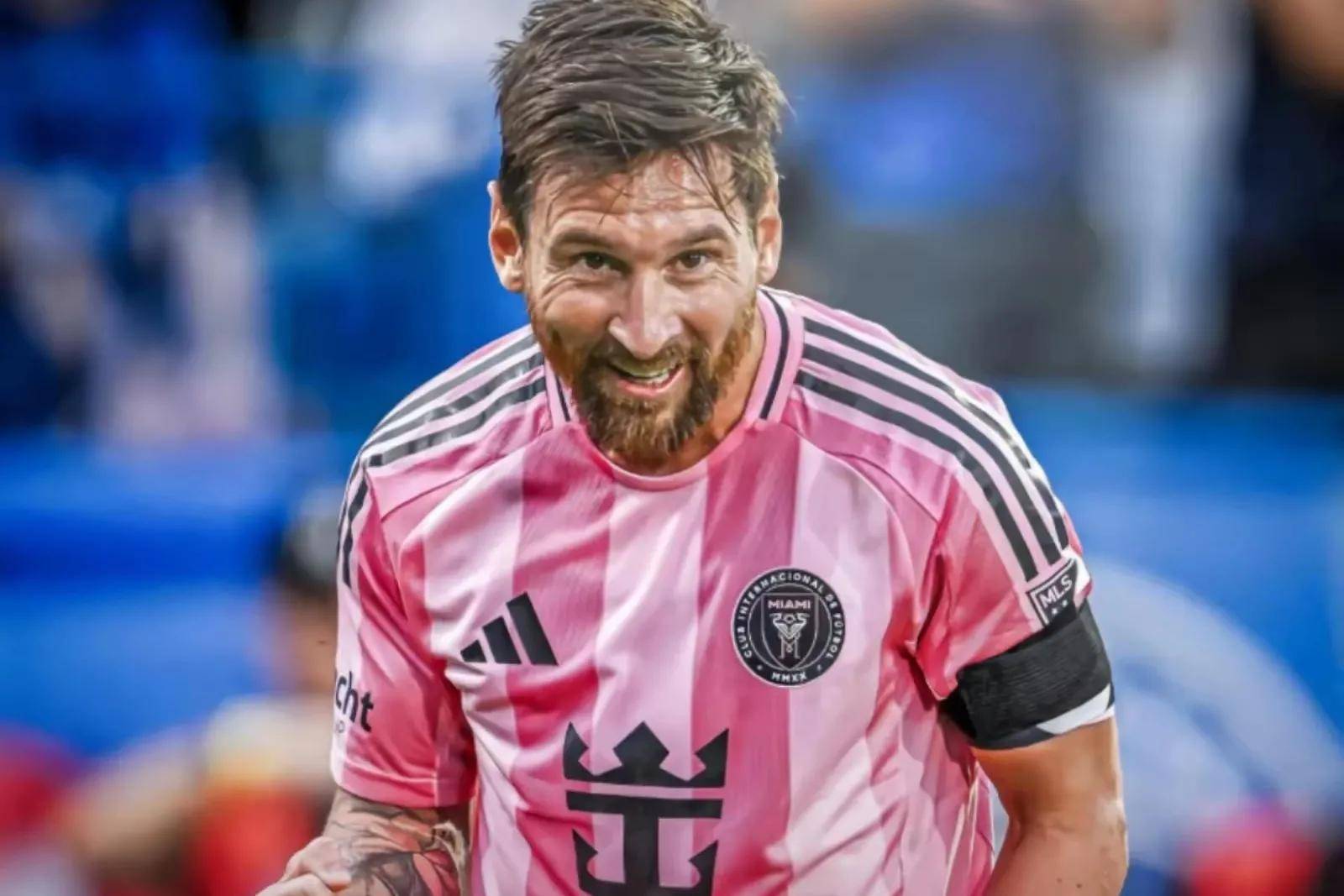 AC米兰在英超中绝杀梅西，球迷沸腾的简单介绍