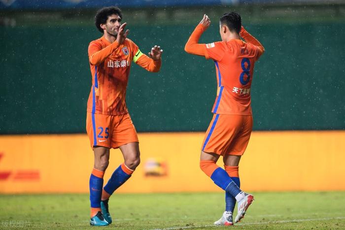 关于骚扰攻势赛场花絮新冠军诞生的信息