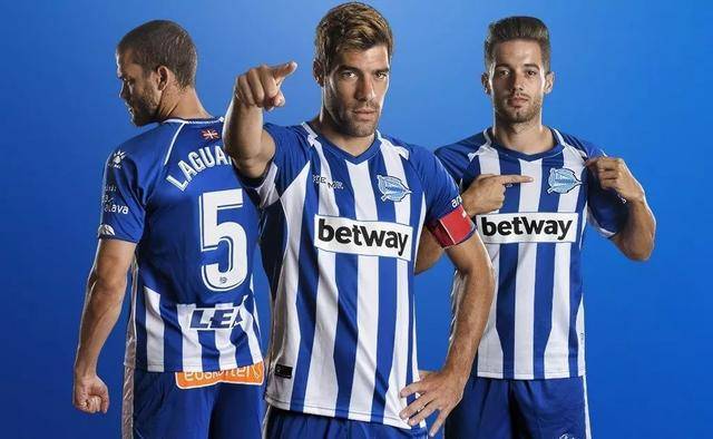 包含阿拉维斯主场不敌莱萨尔，遭遇连败的词条