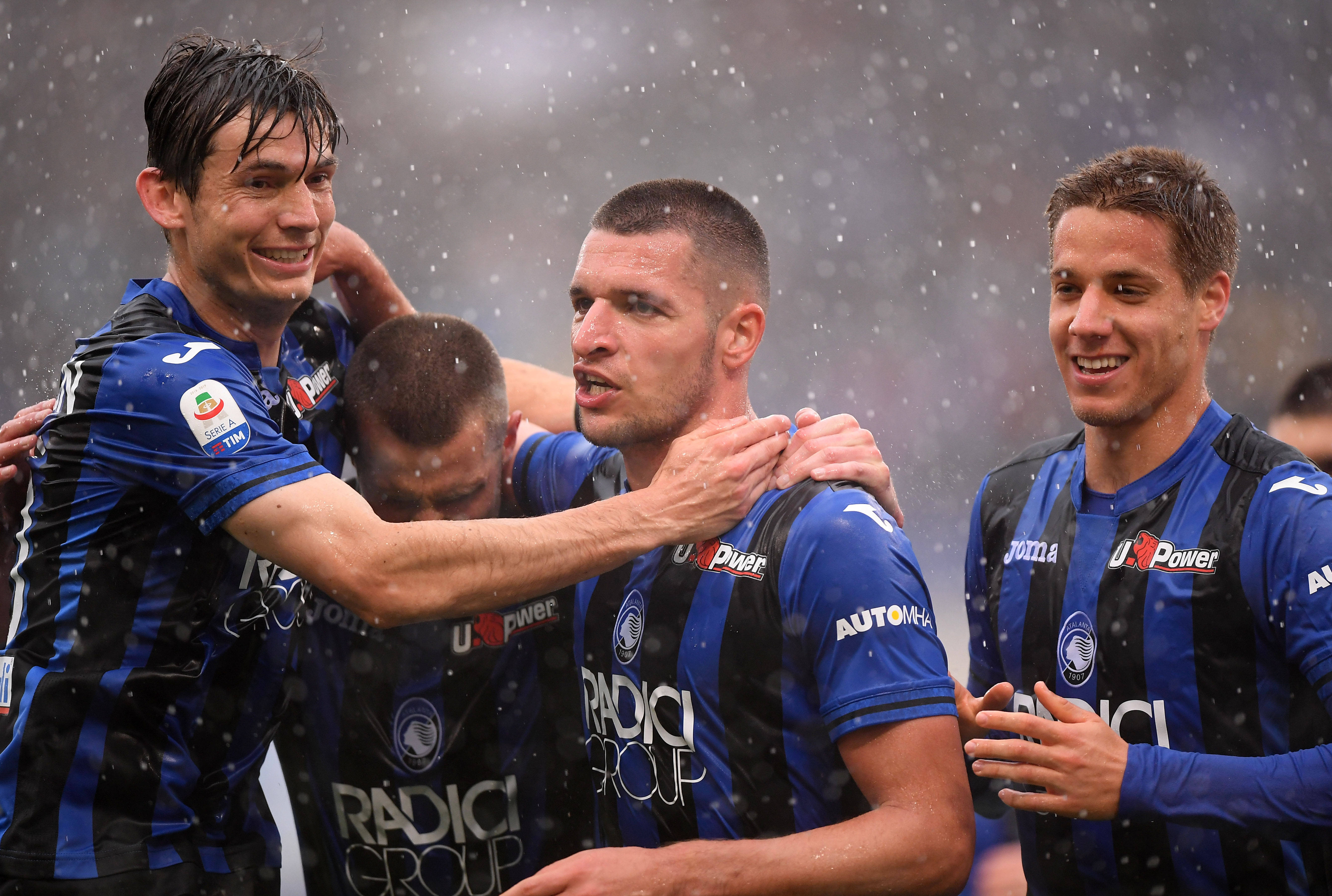 黑白直播-拉齐奥主场大胜乌迪内斯，全取三分