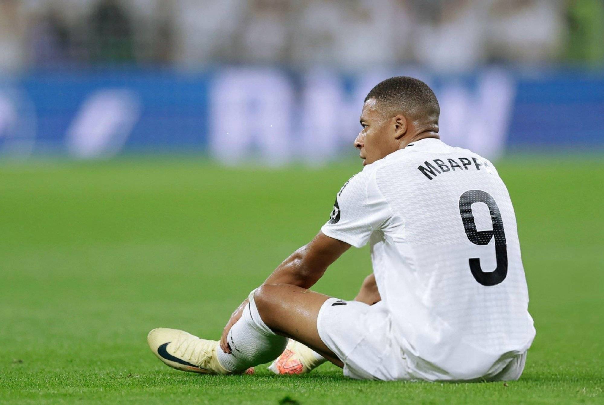 比利亚雷亚尔主场惨败皇马，拉科鲁尼亚小胜莱加内斯