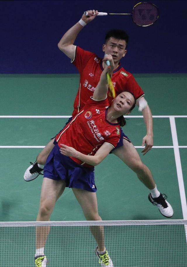 天津泰达压倒对手，成功晋级八强