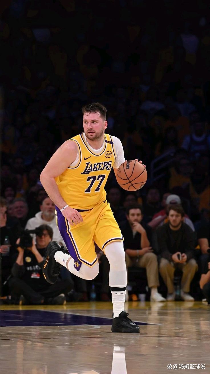 黑白直播nba-湖人继续不败,击败公牛!