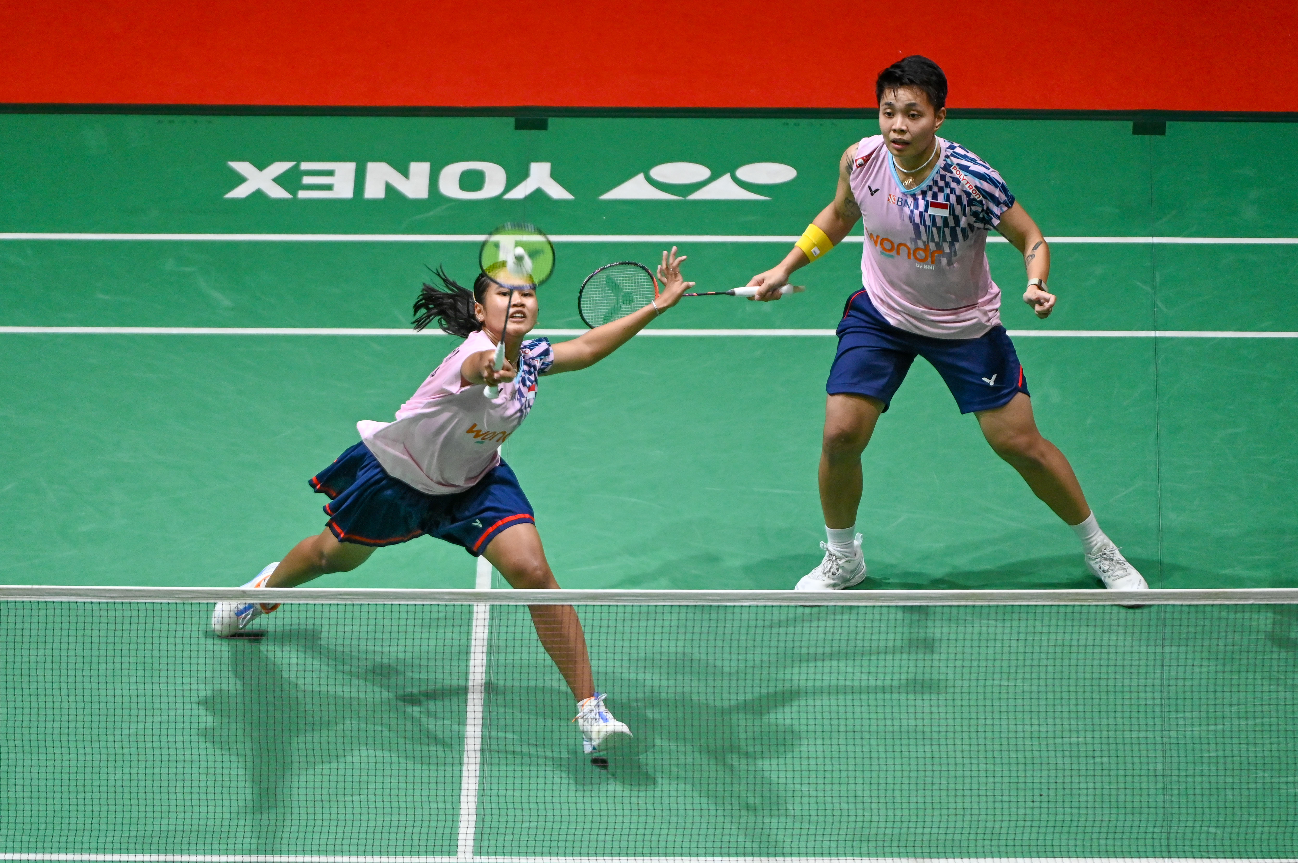 包含马来西亚羽毛球队轻取中国羽毛球队，马琳绝境逆转的词条