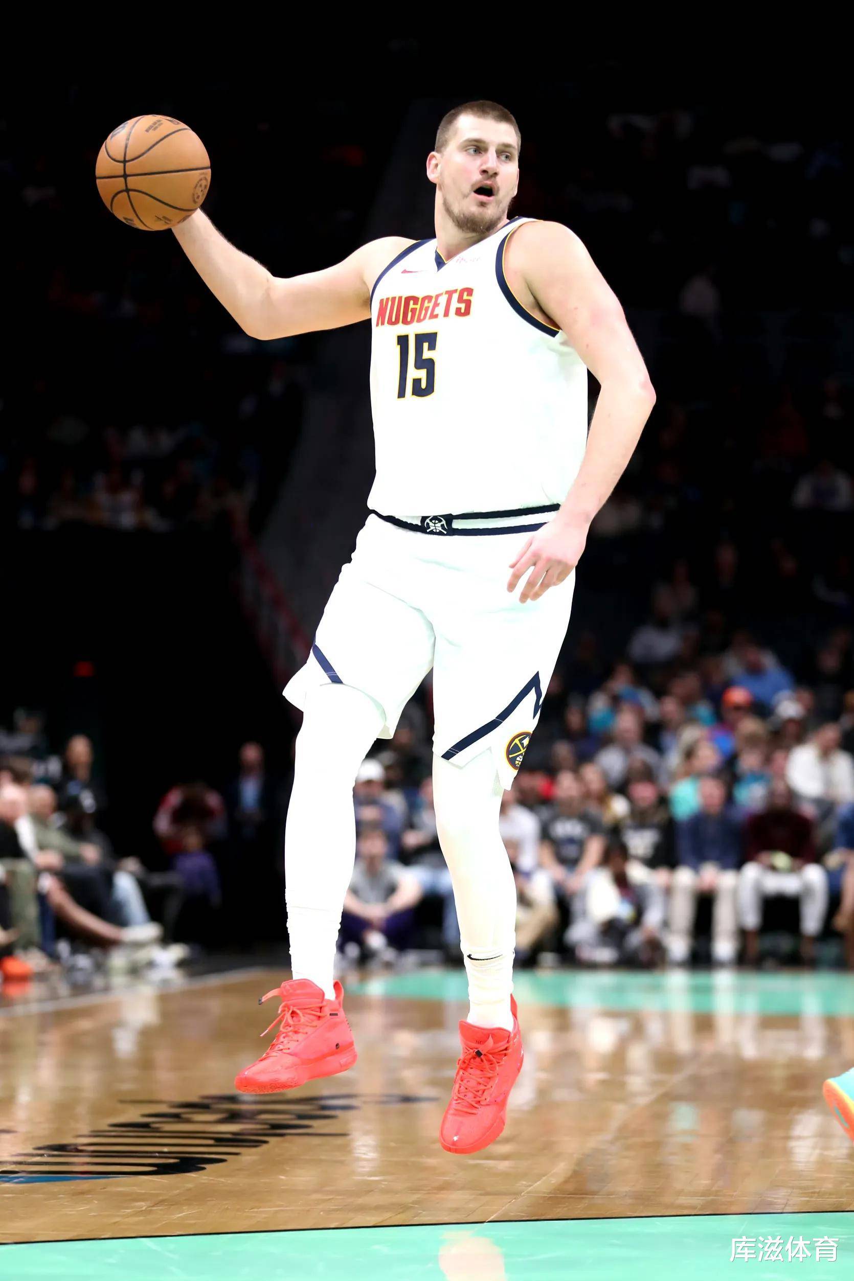 包含湖人爆冷爵士,约基奇制霸全场的词条 包含湖人爆冷爵士,约基奇制霸全场的词条