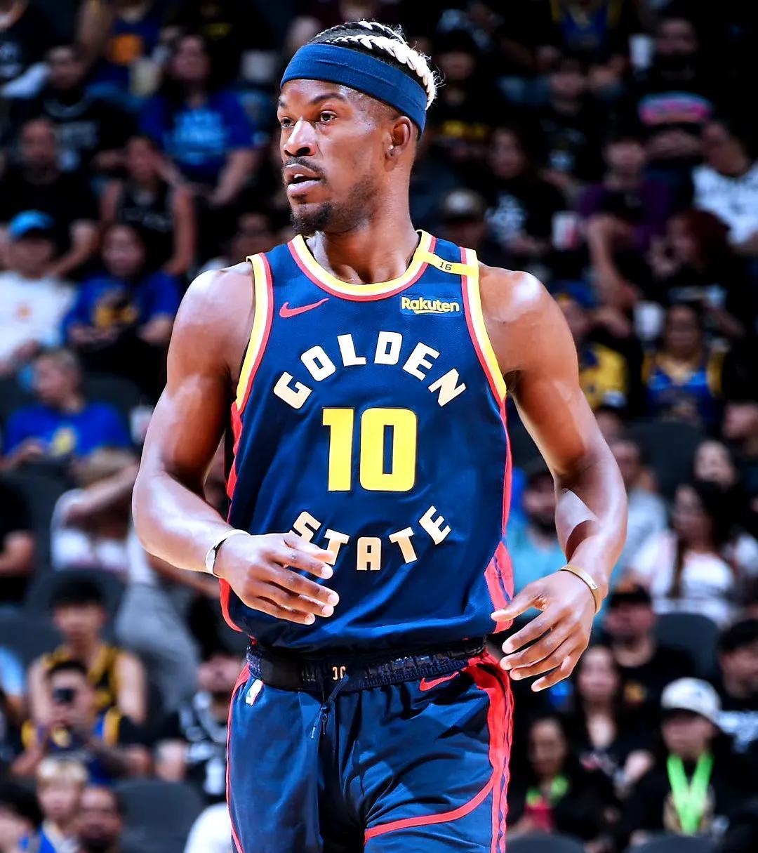 黑白直播-马刺顽强逆转勇士，晋级西部半决赛