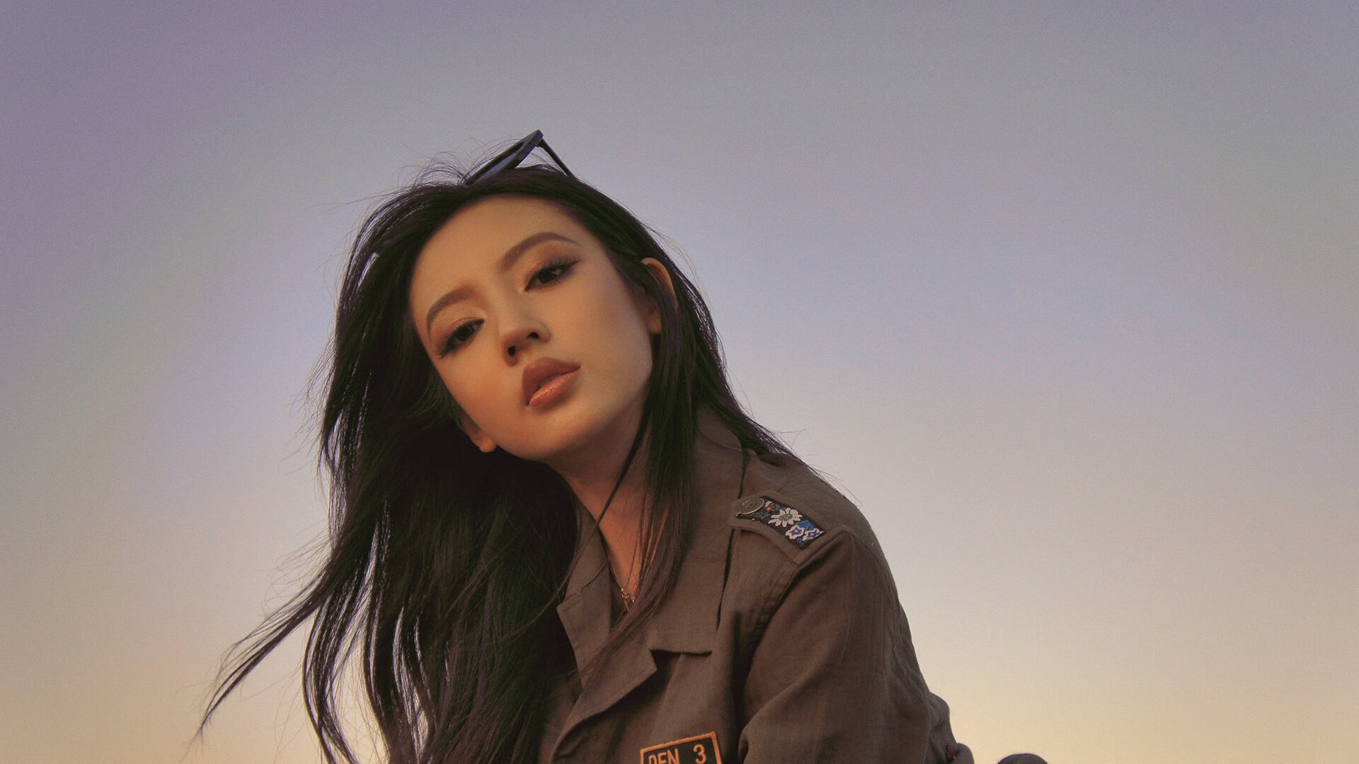 NBA战报，马刺一波流席卷步行者，克莱单骑救主扛起勇士