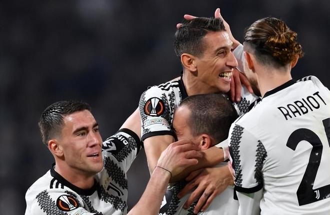 黑白直播-丹麦制霸巴拉圭，迪马利亚成为关键先生